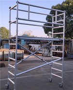 Mobilné hliníkové lešenie